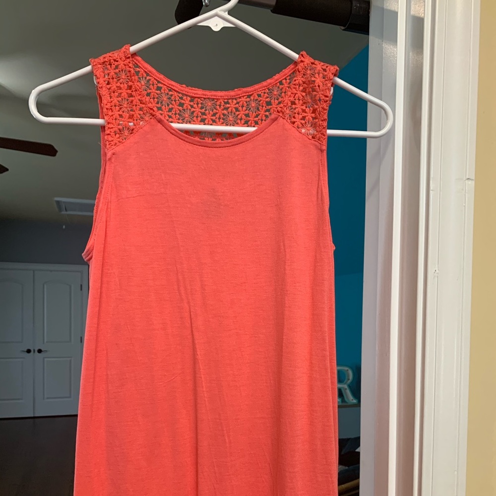 old navy coral sleeveless shirt !